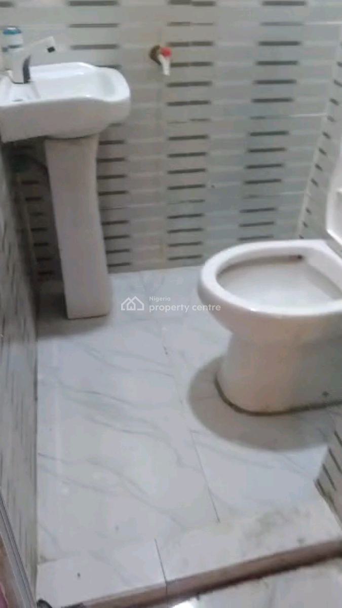 a Room Self Contain Self Serviced Apartment, Akoka, Akoka, Yaba, Lagos, Self Contain (single Rooms) for Rent