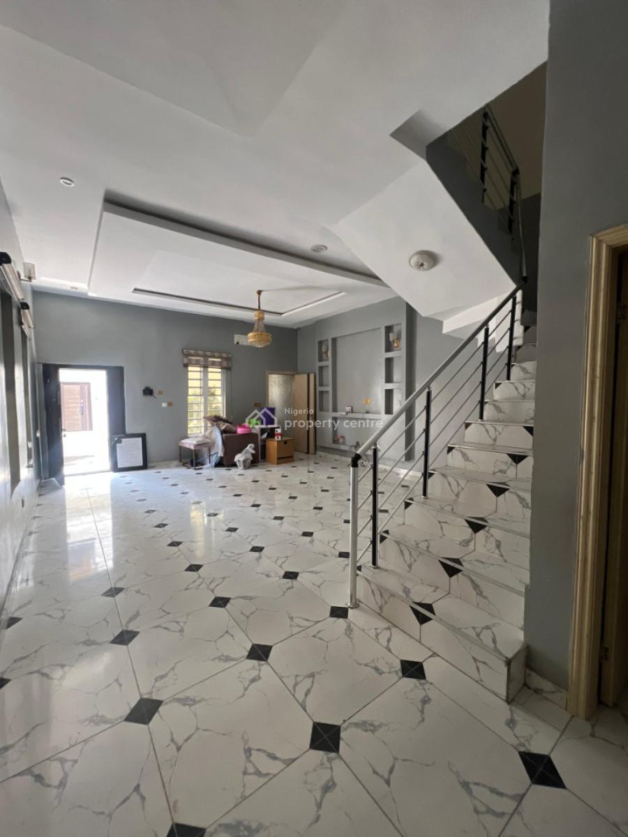 Well Maintain and Luxury 4bedroom Duplex, Ologolo Alone Dominion Pizza, Lekki, Lagos, Semi-detached Duplex for Rent