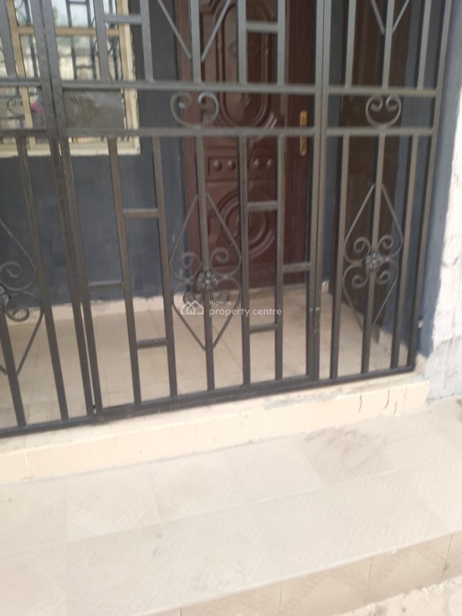 2 Bedroom with Bq, Community Off Bayeku Road, Igbogbo, Ikorodu, Lagos, Block of Flats for Sale