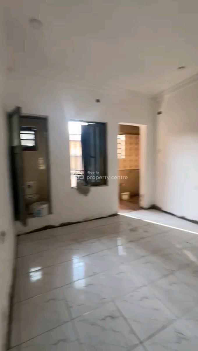 Standard and Spacious Mini Flat, Palmgrove, Palmgrove, Shomolu, Lagos, Mini Flat (room and Parlour) for Rent