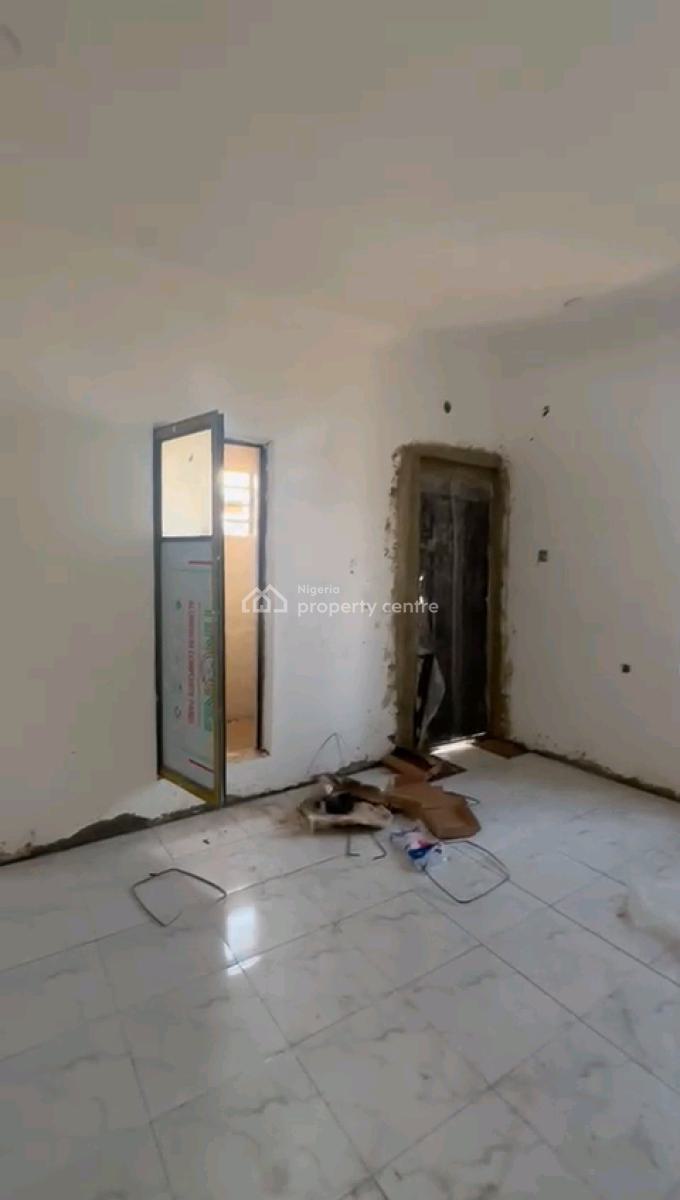 Standard and Spacious Mini Flat, Palmgrove, Palmgrove, Shomolu, Lagos, Mini Flat (room and Parlour) for Rent