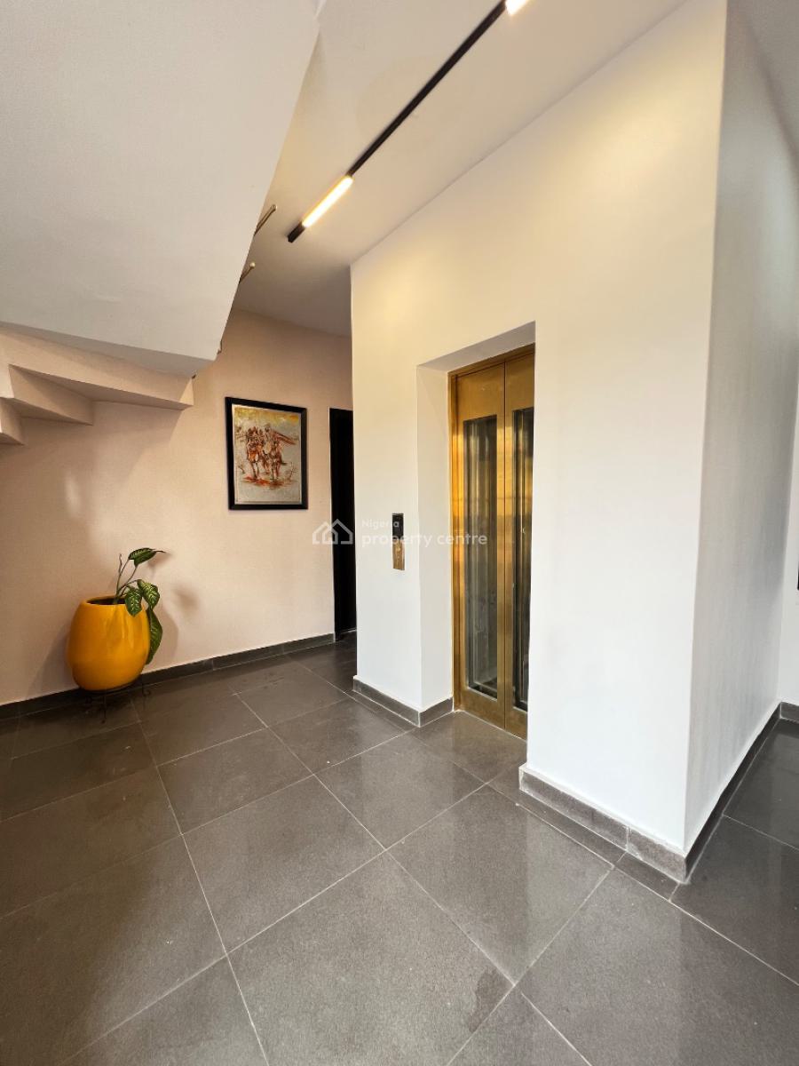 Neatly Finished 3 Bedroom Apartment with Bq, Lekki Phase 1, Lekki, Lagos, Flat / Apartment for Sale