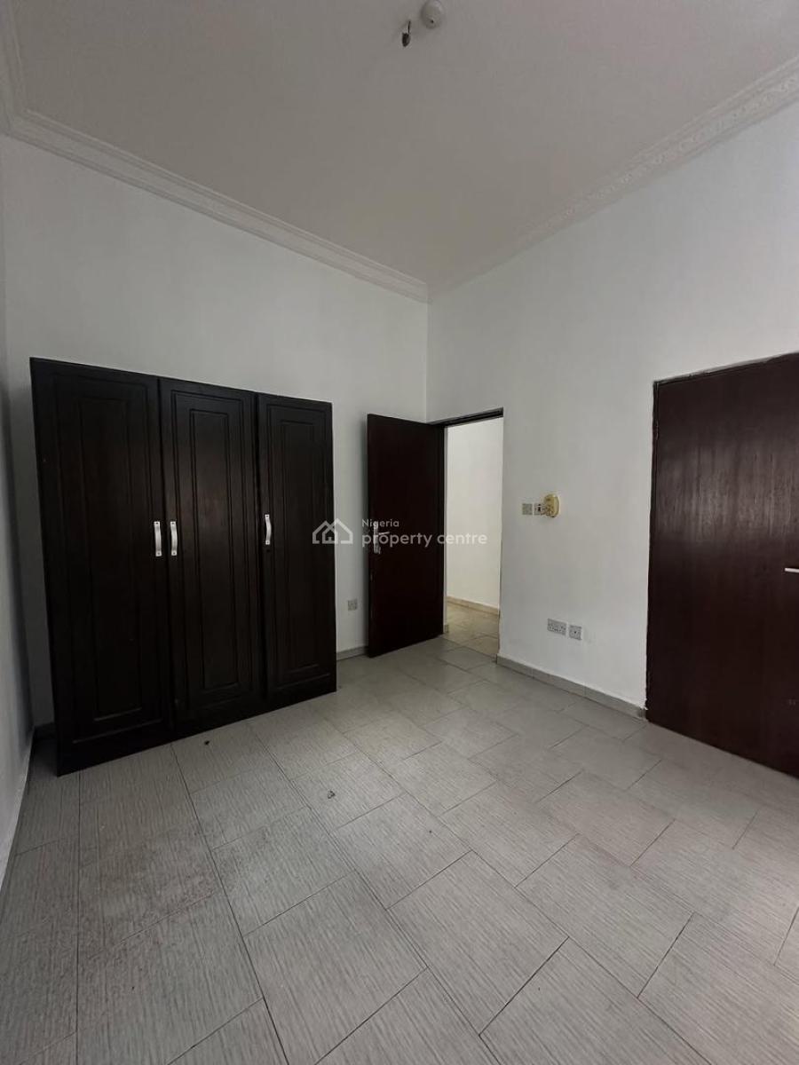 Luxurious & Executive 2-bedroom Apartment, Lekki Phase 1, Lekki, Lagos, Flat / Apartment for Rent