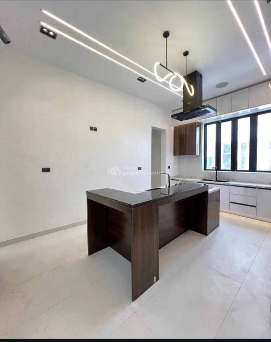 5 Bedroom Detached House, Osapa, Lekki, Lagos, Detached Duplex for Sale