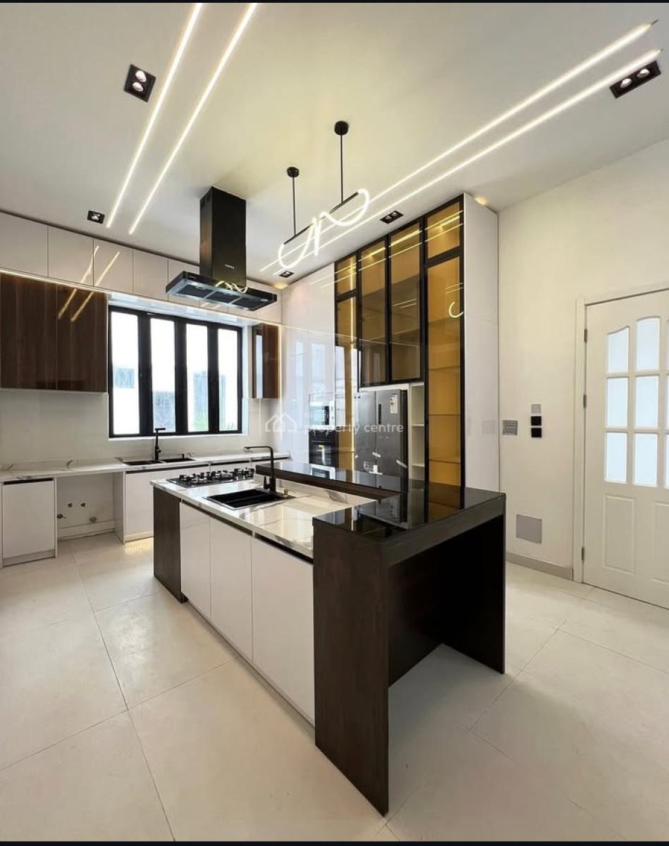 5 Bedroom Detached House, Osapa, Lekki, Lagos, Detached Duplex for Sale