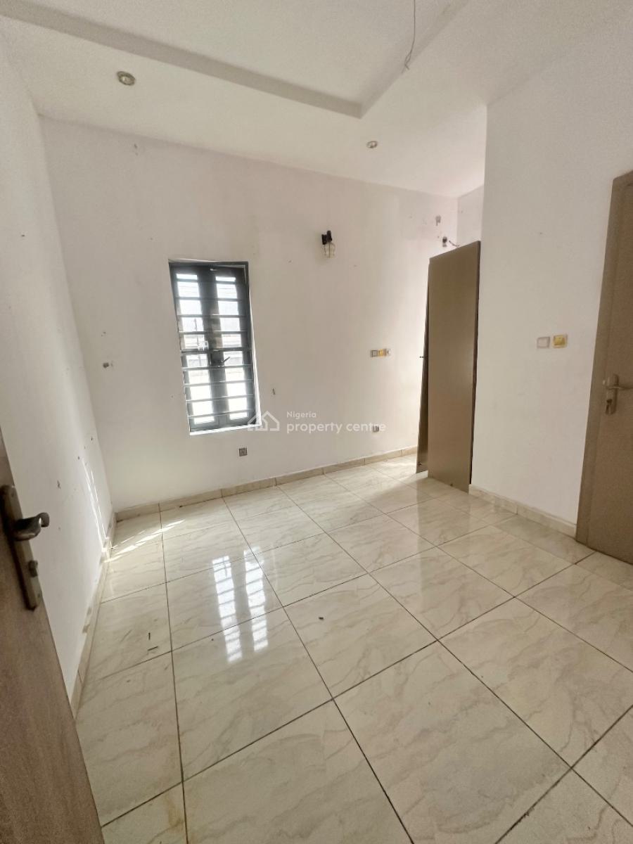 a Massive Mini Flat, Comes with The House Kitchen in a Shared Apt, Orchid Road, Lekki, Lagos, House for Rent