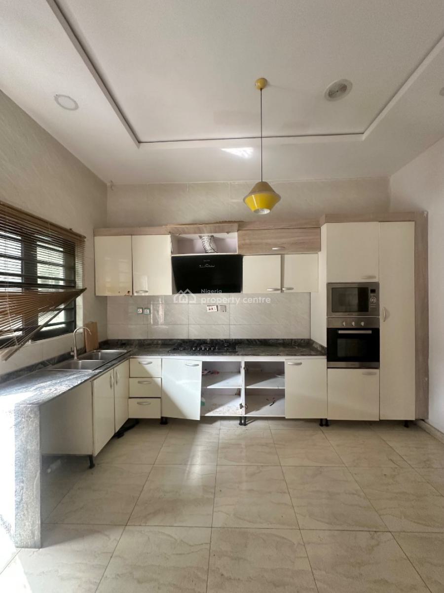 a Massive Mini Flat, Comes with The House Kitchen in a Shared Apt, Orchid Road, Lekki, Lagos, House for Rent
