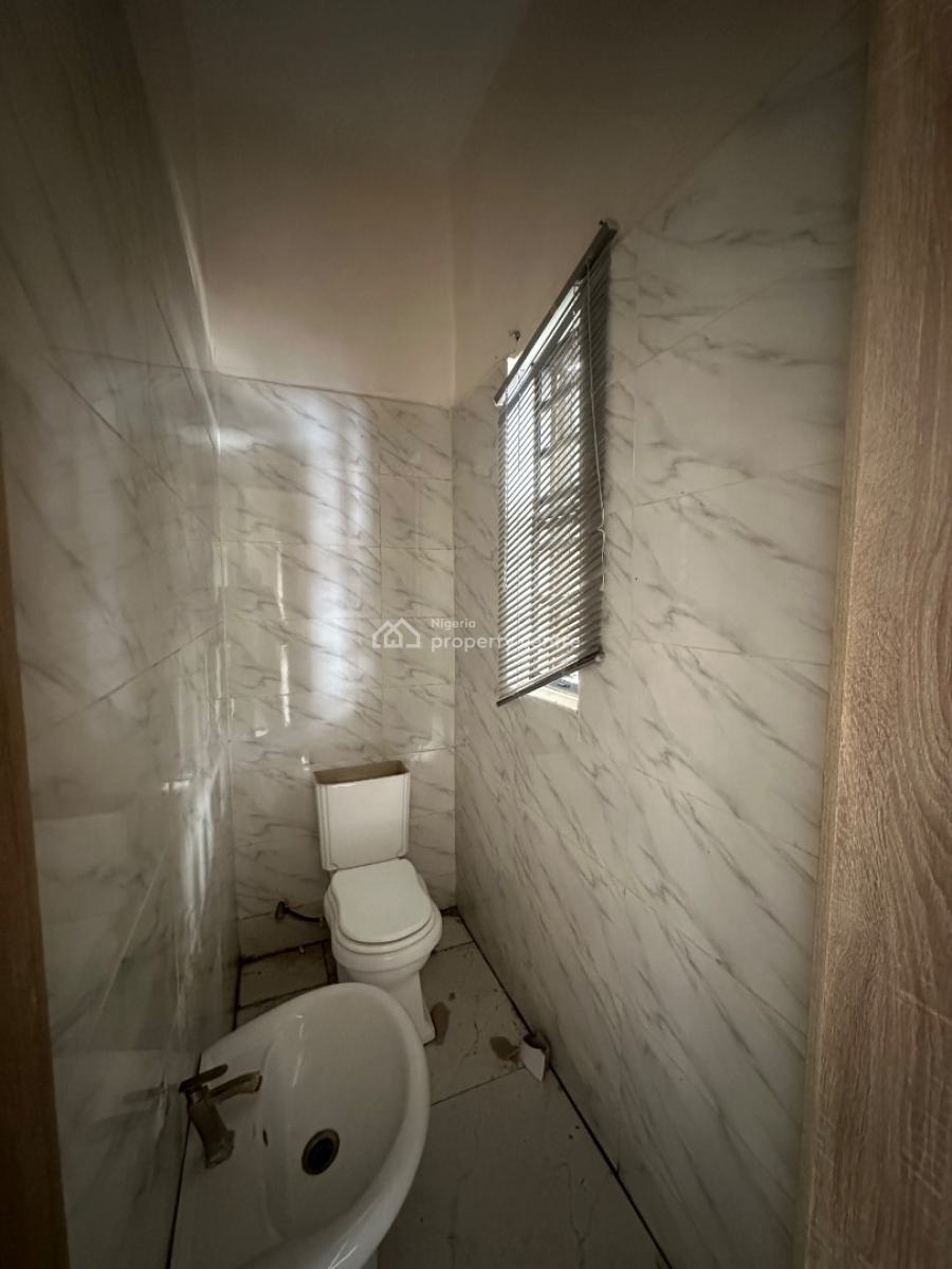 a Massive Mini Flat, Comes with The House Kitchen in a Shared Apt, Orchid Road, Lekki, Lagos, House for Rent