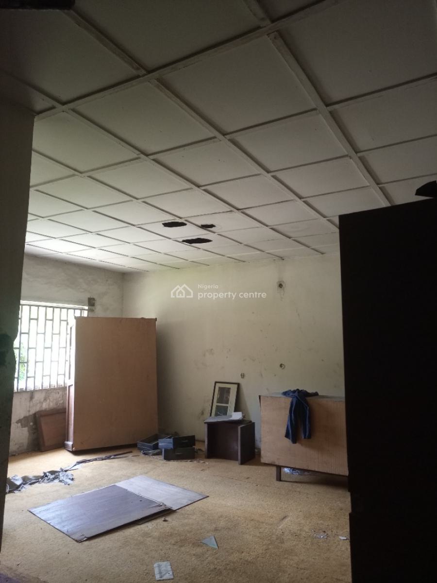 1200sqm Land with a Structure of 5 Bedrooms Duplex That Need to Be Renovated, Victoria Island (vi), Lagos, Land for Rent