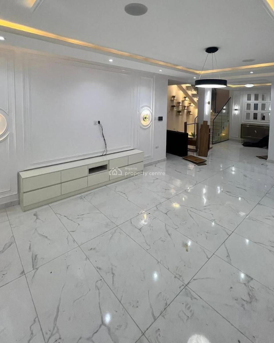 Luxury 4 Bedroom Maisonette Apartment, Off Adewunmi Adebimpe Str, Lekki Phase 1, Lekki, Lagos, House for Sale