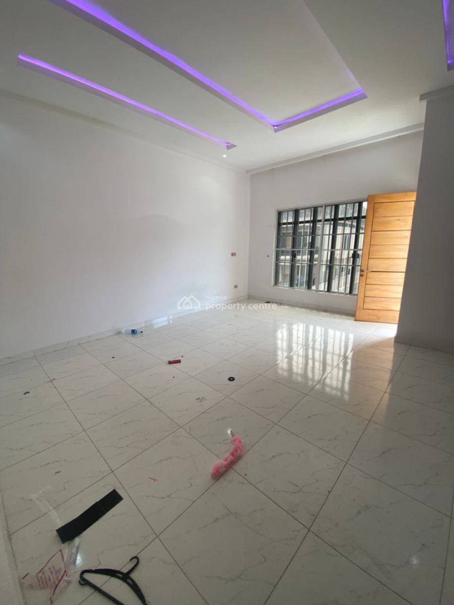 a Luxury 4 Bedroom Semidetached Duplex in a Secured Estate in Chevron, Chevron, Lekki Phase 2, Lekki, Lagos, Semi-detached Bungalow for Rent