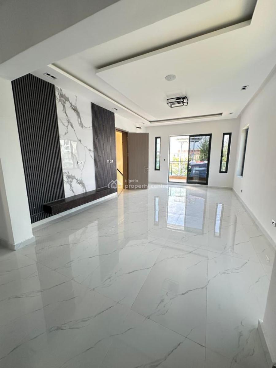 Luxurious 5 Bedroom Fully Detached with a Swimming Pool, Lekki Phase 1, Lekki, Lagos, Detached Duplex for Sale