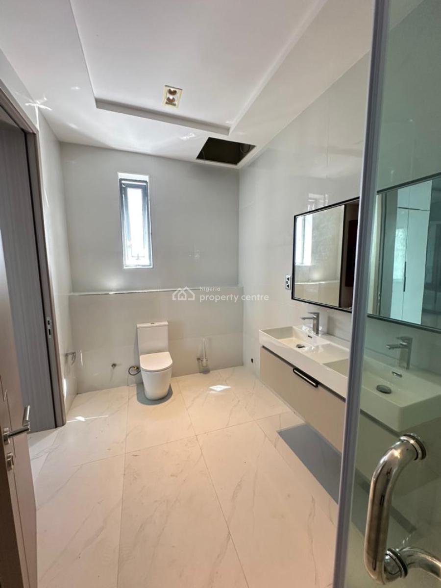 Luxurious 5 Bedroom Fully Detached with a Swimming Pool, Lekki Phase 1, Lekki, Lagos, Detached Duplex for Sale