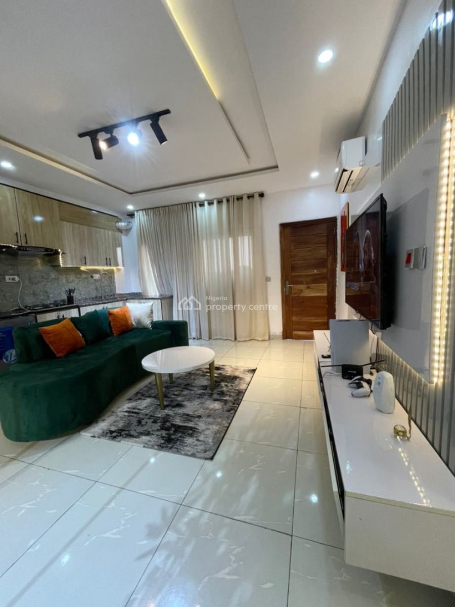 Highrise 1 Bedroom with Ps5 and Swimming Pool, Lekki, Ikate, Lekki, Lagos, Mini Flat (room and Parlour) Short Let