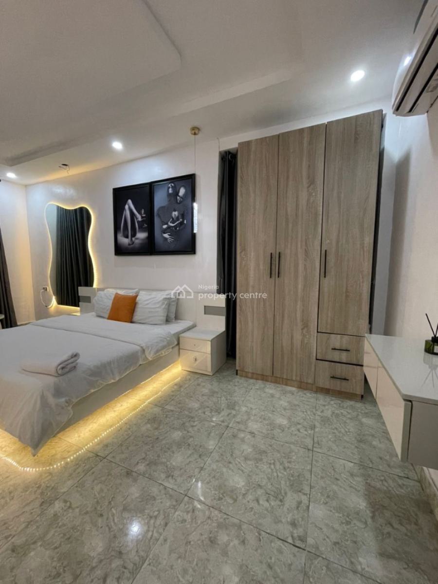 Highrise 1 Bedroom with Ps5 and Swimming Pool, Lekki, Ikate, Lekki, Lagos, Mini Flat (room and Parlour) Short Let