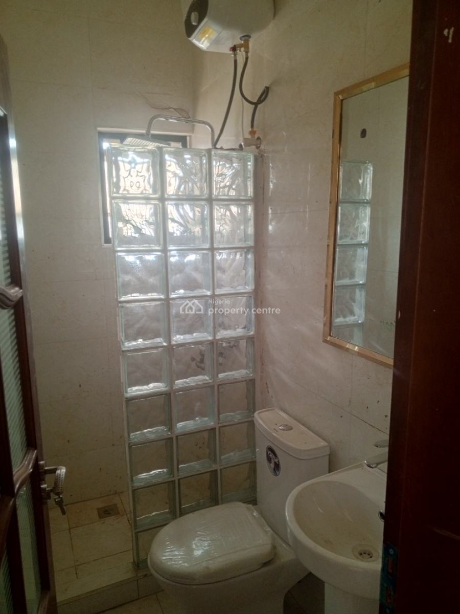 5 Bedrooms Duplex with Bq, Wuye, Abuja, Semi-detached Duplex for Rent