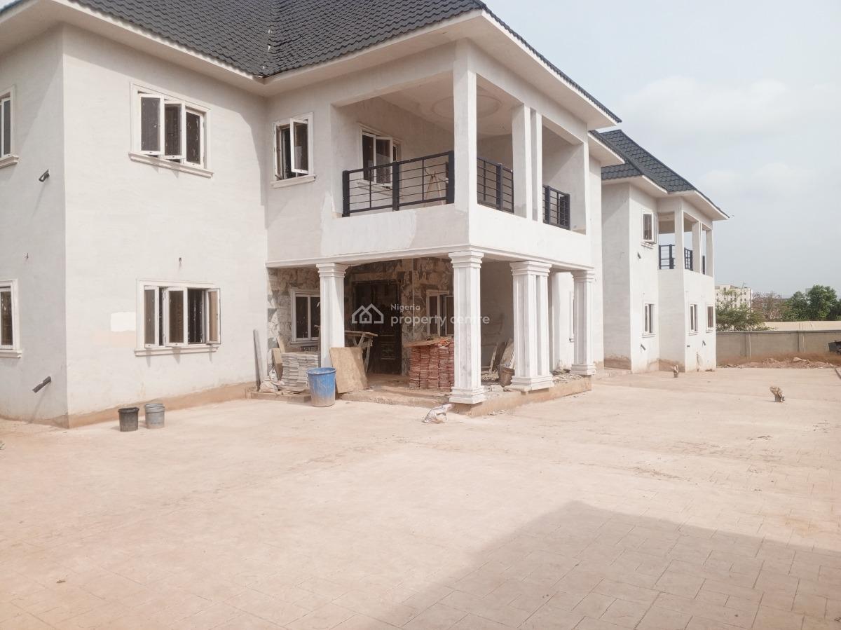 5 Bedrooms Duplex with Bq, Wuye, Abuja, Semi-detached Duplex for Rent