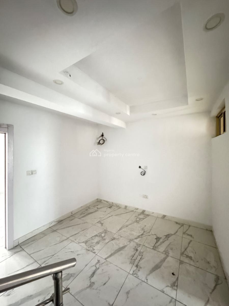 Standard 4 Bed Terrace Duplex in a Well Guarded Estate, Surulere, Surulere, Lagos, Terraced Duplex for Sale
