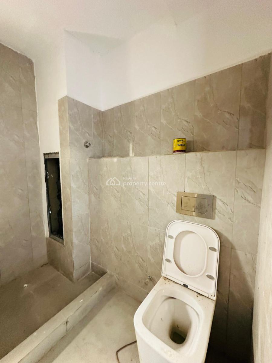 2bedroom Maisonette with Swimming Pool,fitted Kitchen and Gym, Lekki Phase 1, Lekki, Lagos, Flat / Apartment for Rent