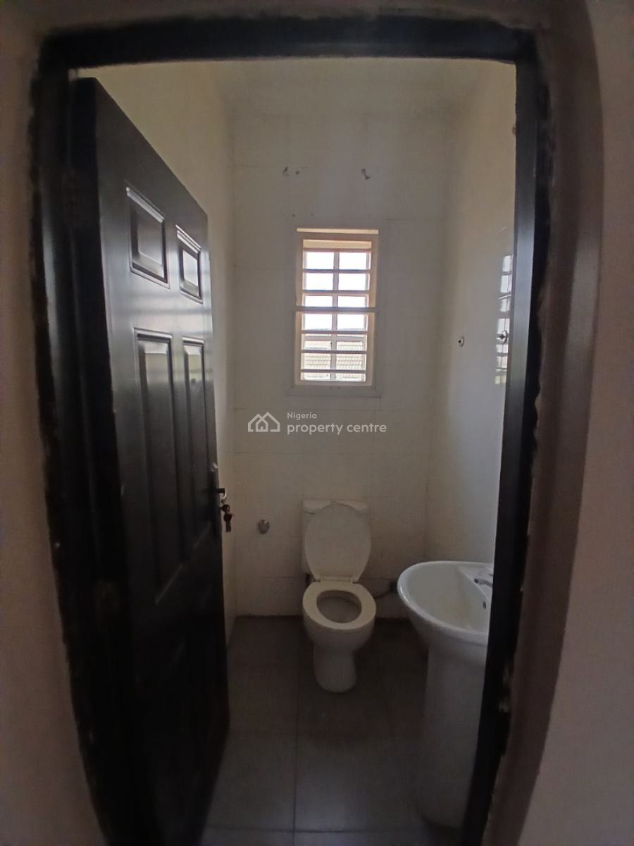 Spacious 3 Bedrooms Flat, Lento Aluminum, Life Camp, Abuja, Flat / Apartment for Rent