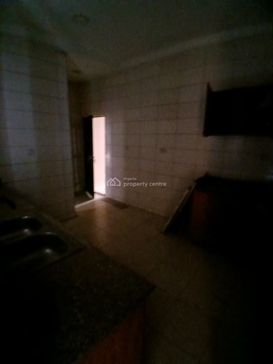 Spacious 3 Bedrooms Flat, Lento Aluminum, Life Camp, Abuja, Flat / Apartment for Rent