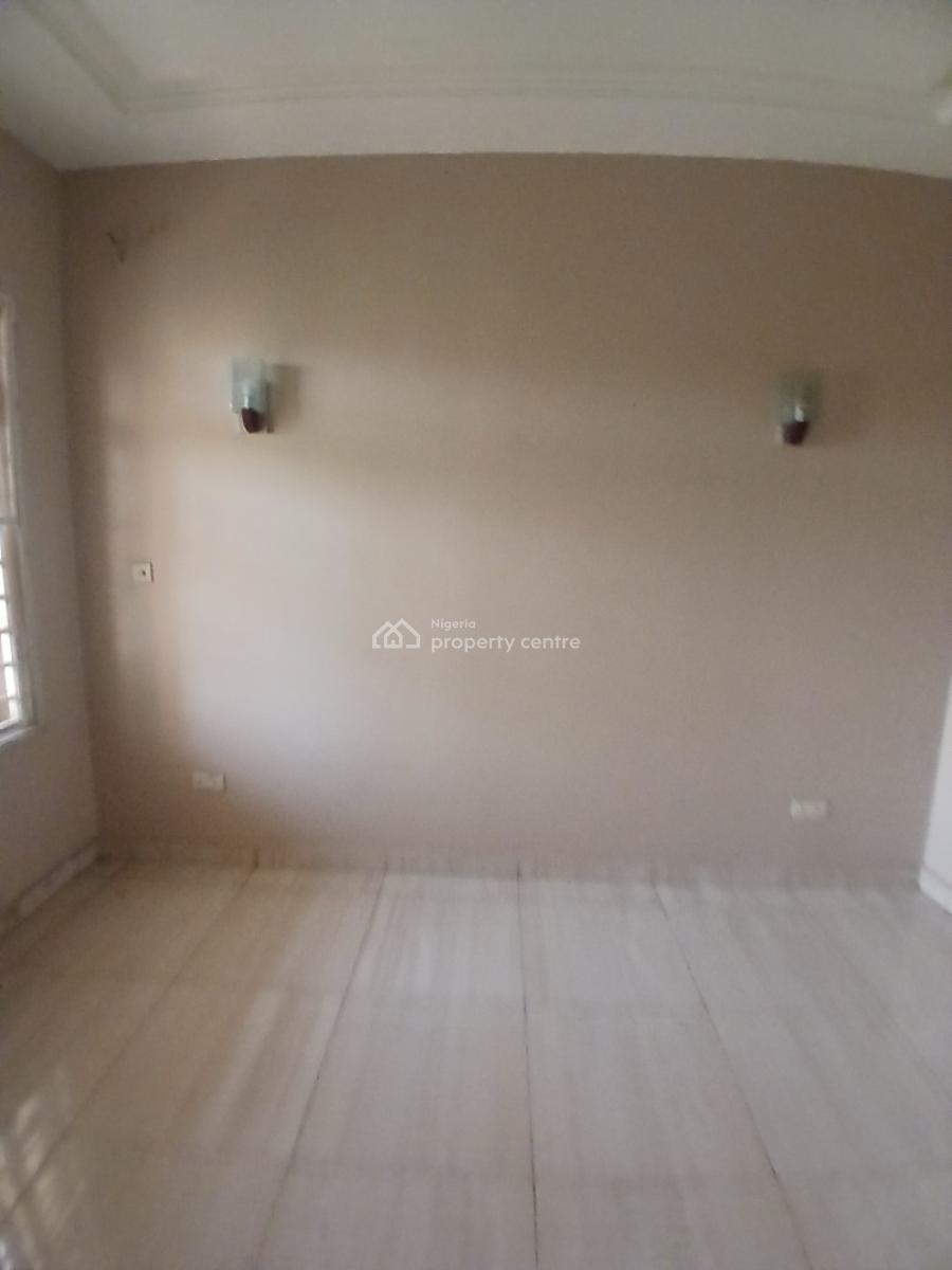 Spacious 3 Bedrooms Flat, Lento Aluminum, Life Camp, Abuja, Flat / Apartment for Rent