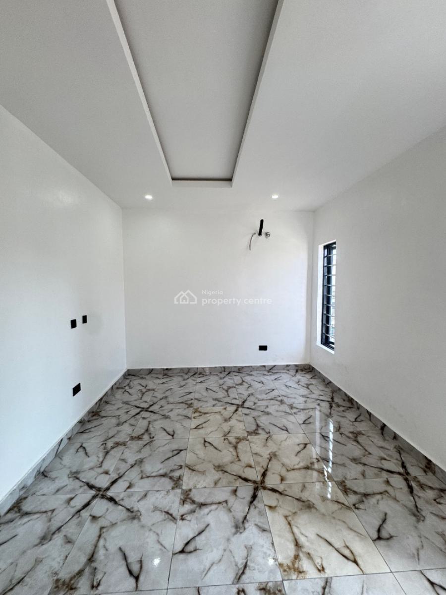 2 Bedroom Apartment, Ologolo, Lekki, Lagos, Flat / Apartment for Sale