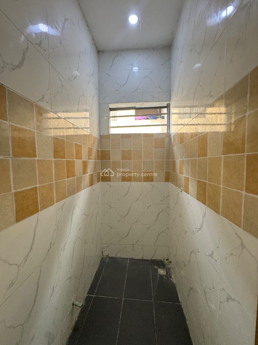 2 Bedroom Apartment, Ologolo, Lekki, Lagos, Flat / Apartment for Sale