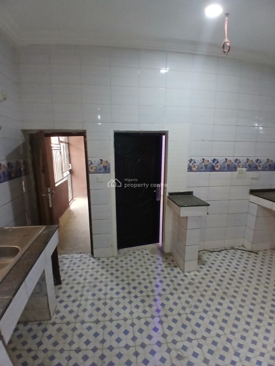 Spacious 3 Bedrooms Flat, Lento Aluminum, Life Camp, Abuja, Flat / Apartment for Rent