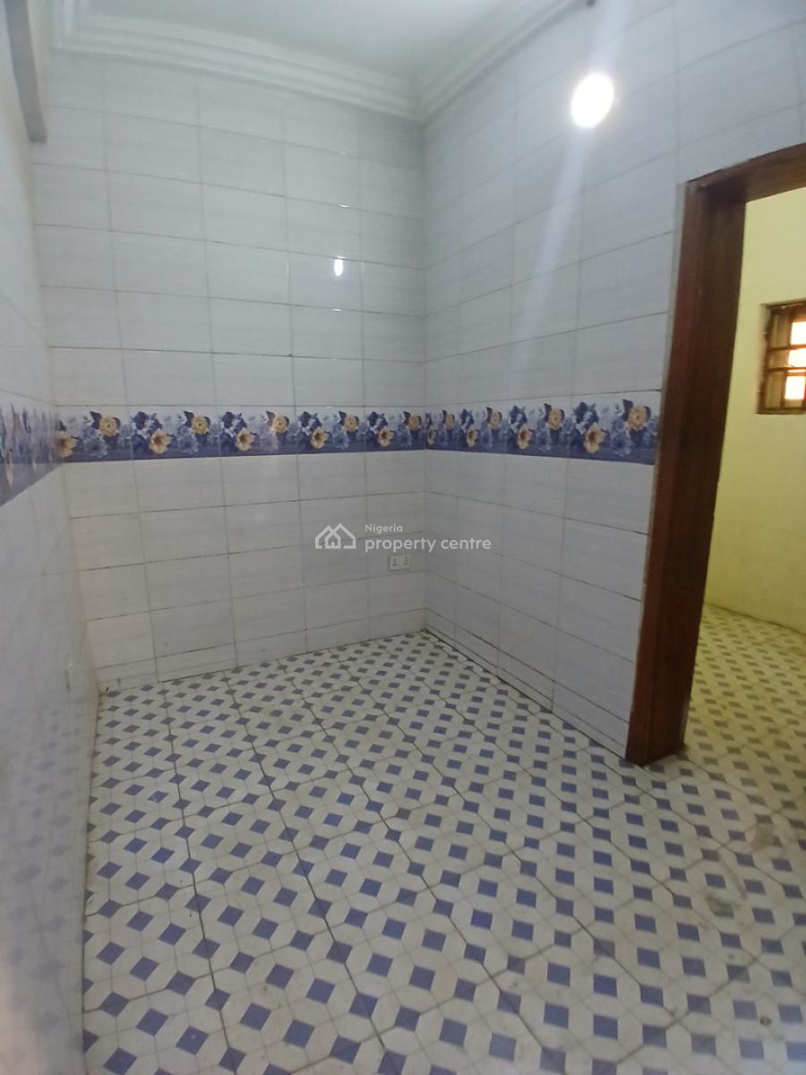 Spacious 3 Bedrooms Flat, Lento Aluminum, Life Camp, Abuja, Flat / Apartment for Rent