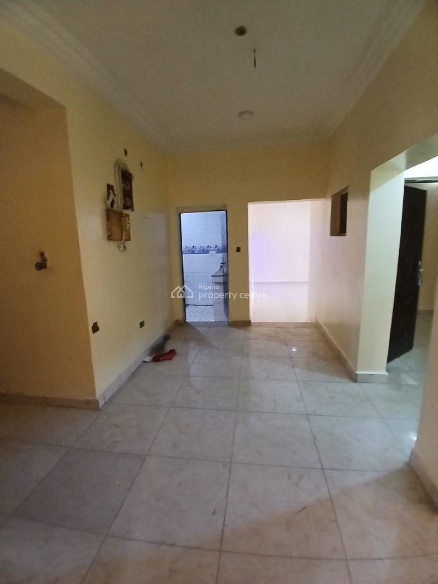 Spacious 3 Bedrooms Flat, Lento Aluminum, Life Camp, Abuja, Flat / Apartment for Rent
