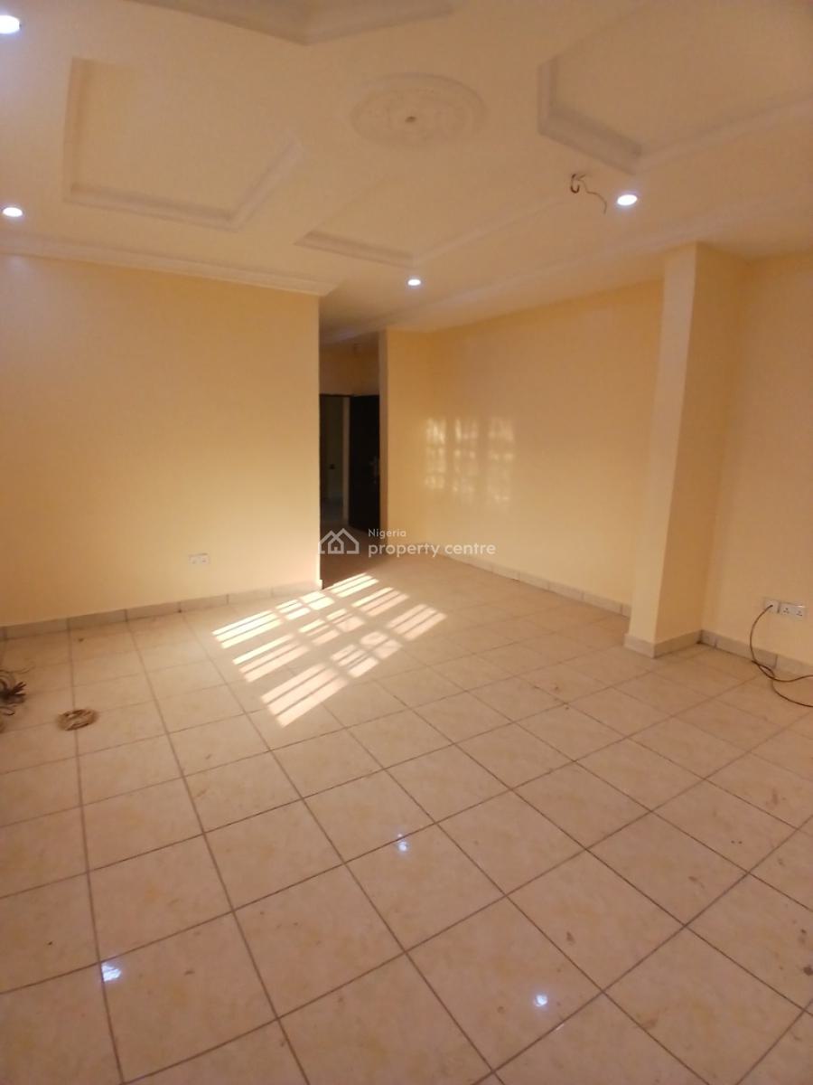 Spacious 3 Bedrooms Flat, Lento Aluminum, Life Camp, Abuja, Flat / Apartment for Rent