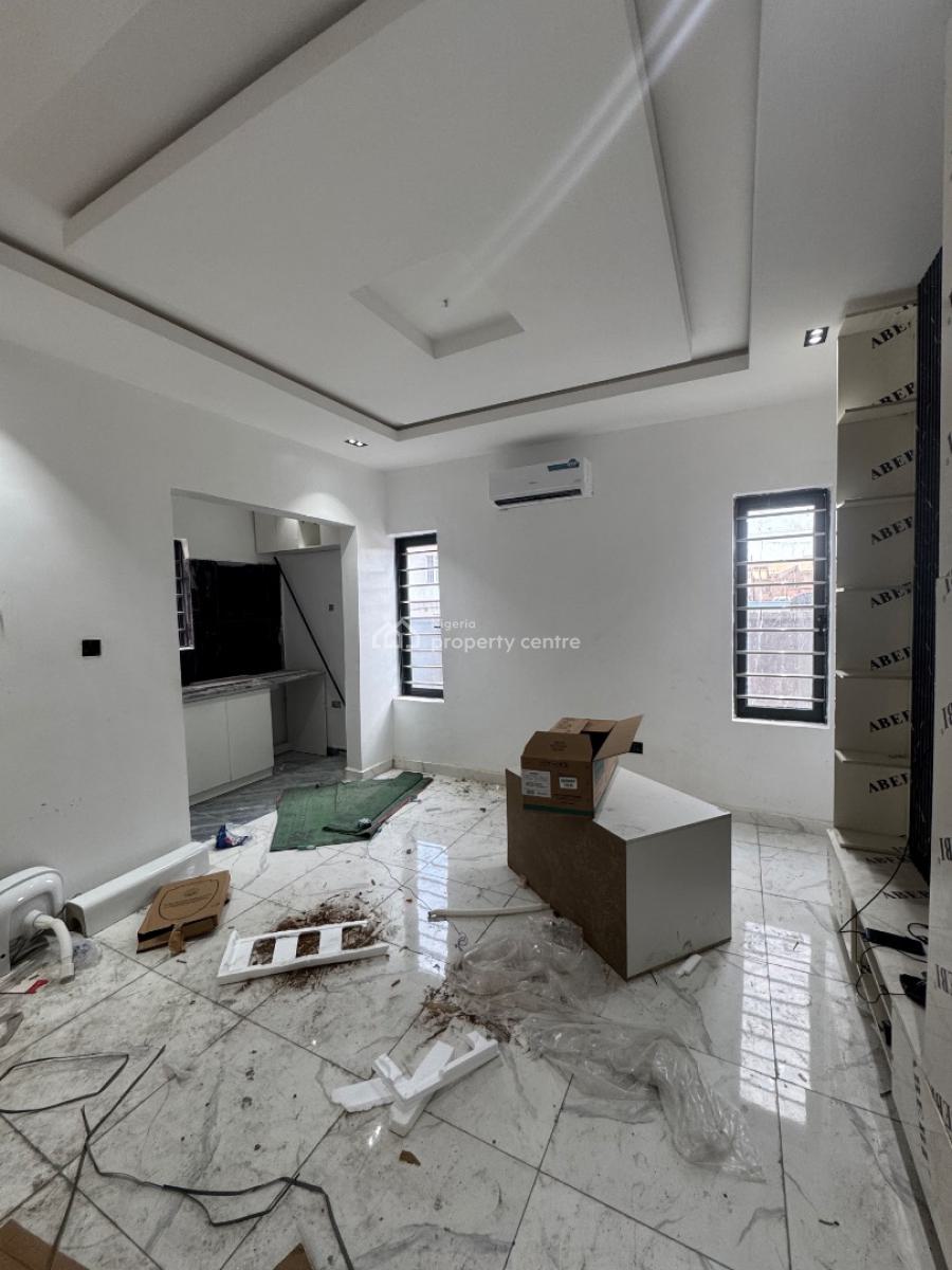 1 Bedroom Apartment, Ologolo, Lekki, Lagos, Mini Flat (room and Parlour) for Sale