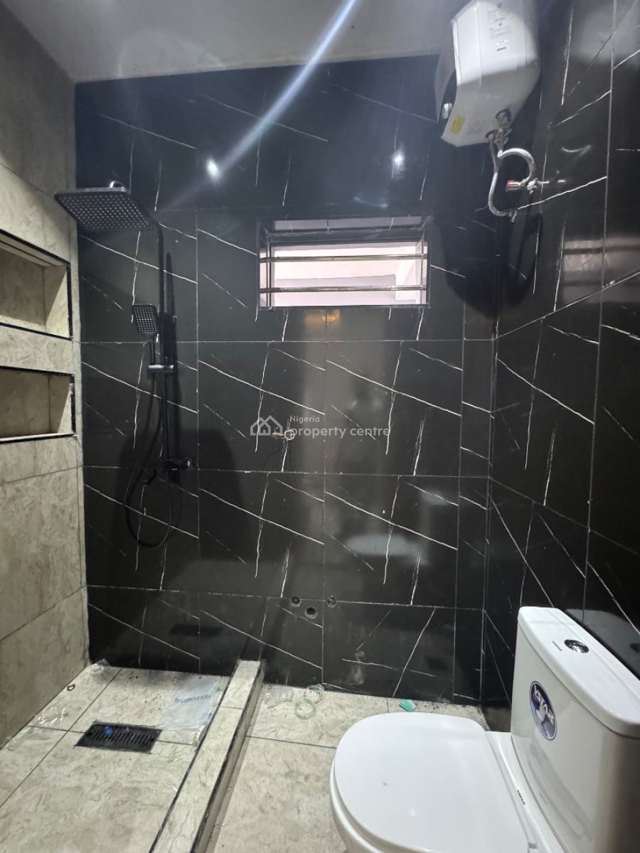 1 Bedroom Apartment, Ologolo, Lekki, Lagos, Mini Flat (room and Parlour) for Sale