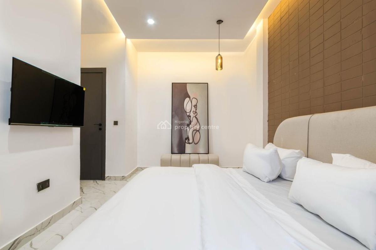 Book This Brand New Cute 🥰 and Luxurious 2 Bedroom Apartment with Ps5, Lekki Phase 1, Lekki, Lagos, Flat / Apartment Short Let