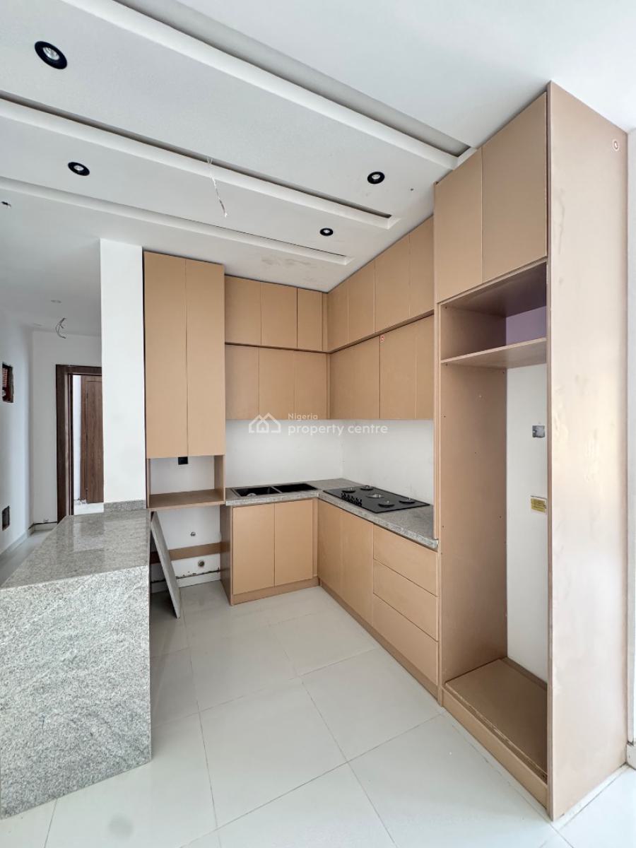 2 Bedroom Apartment, Lekki Phase 1, Lekki, Lagos, Flat / Apartment for Sale