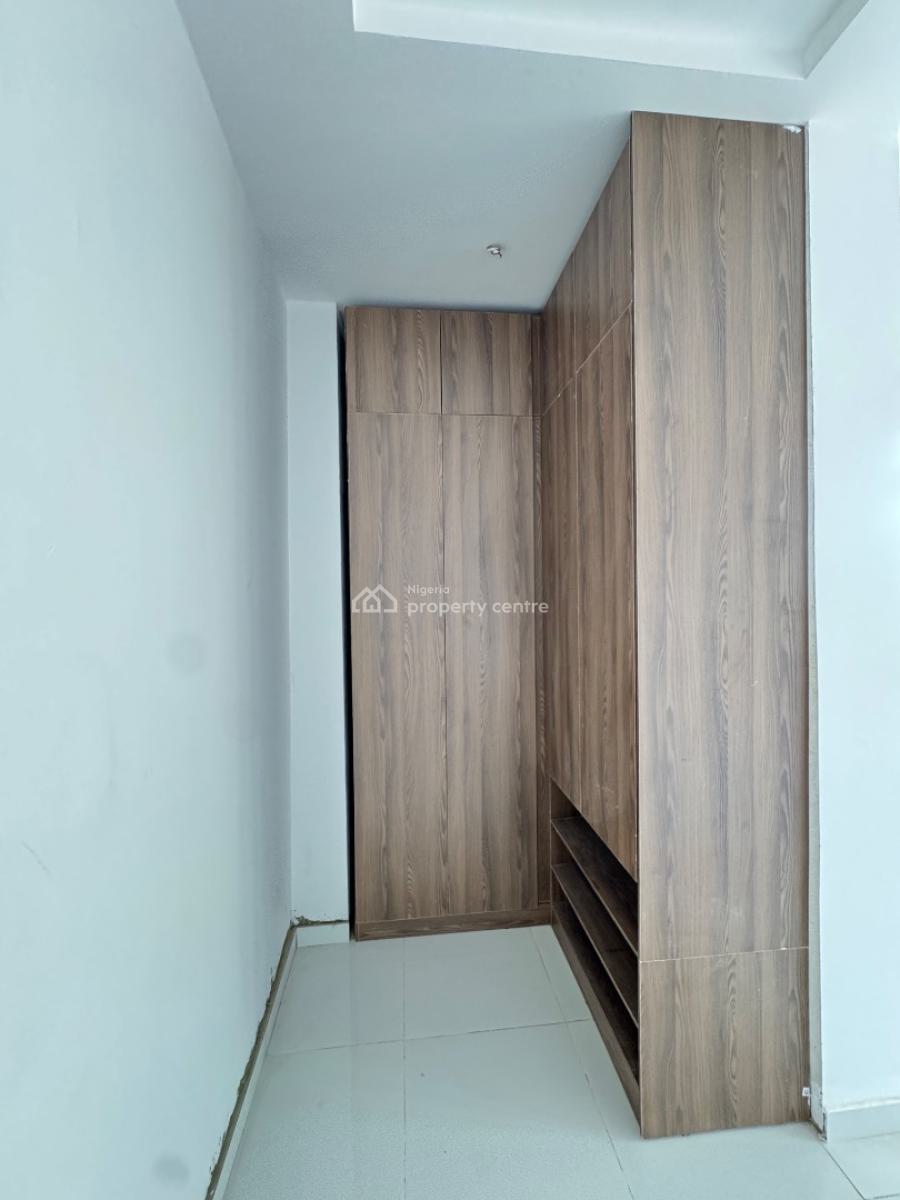 2 Bedroom Apartment, Lekki Phase 1, Lekki, Lagos, Flat / Apartment for Sale