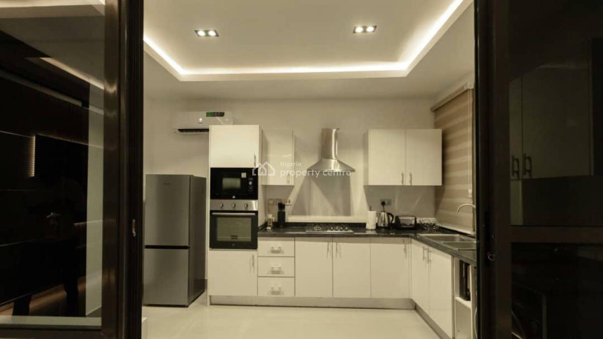 New City View 2 Bedroom Apartment with Swimming Pool & Gym, Lekki Phase 1, Lekki, Lagos, Flat / Apartment Short Let