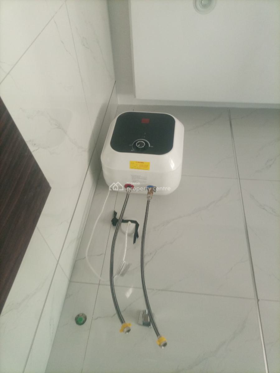 Exquisitely Furnished Three(3) Bed with Mini Maid Room @aiben Est., Aiben Estate, Aco District. Airport Road Abuja, Lugbe District, Abuja, Flat / Apartment for Rent