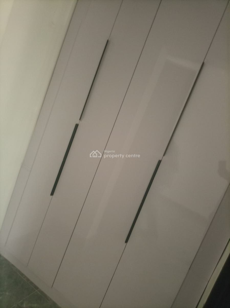 Exquisitely Furnished Three(3) Bed with Mini Maid Room @aiben Est., Aiben Estate, Aco District. Airport Road Abuja, Lugbe District, Abuja, Flat / Apartment for Rent