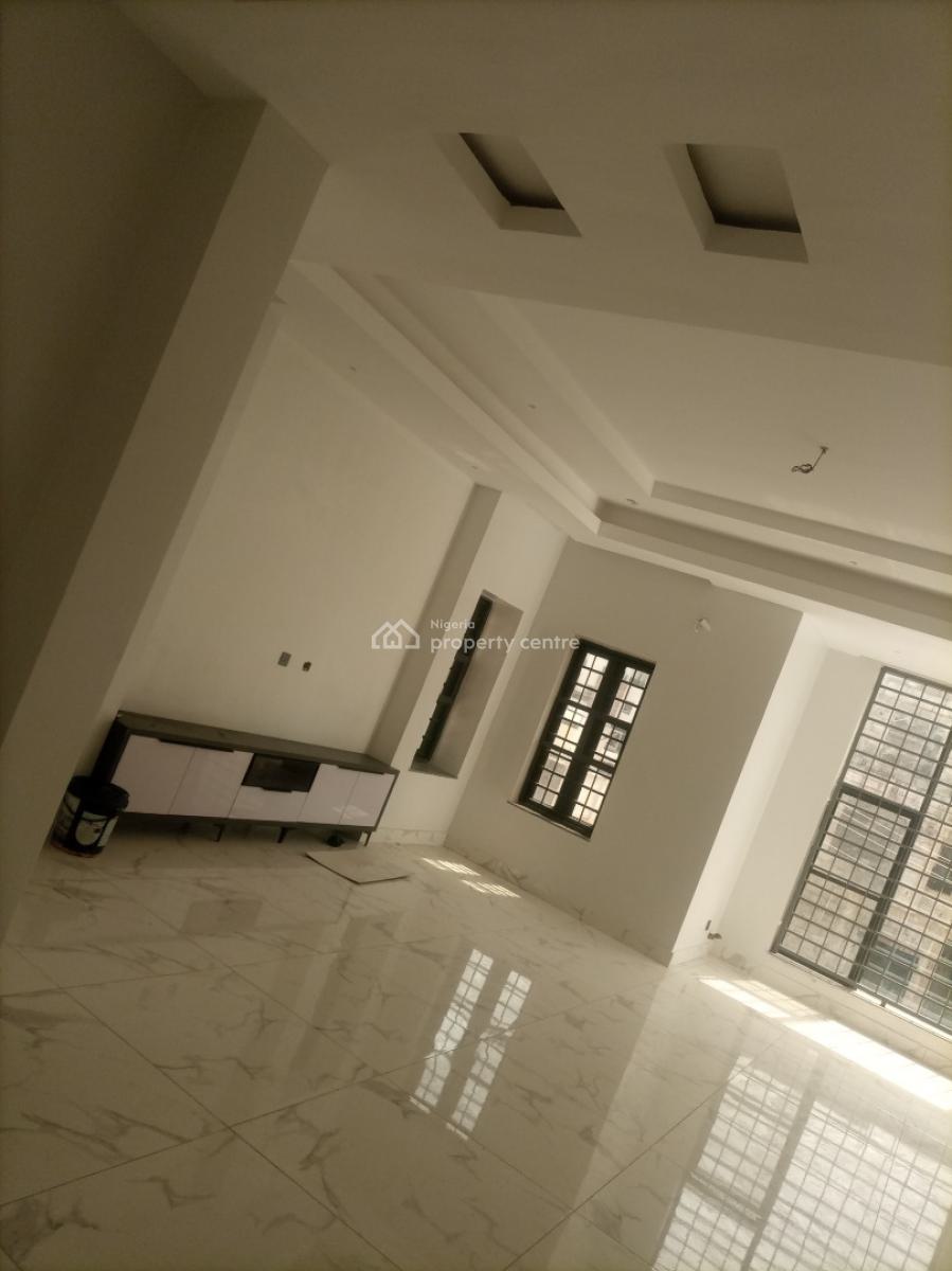 Exquisitely Furnished Three(3) Bed with Mini Maid Room @aiben Est., Aiben Estate, Aco District. Airport Road Abuja, Lugbe District, Abuja, Flat / Apartment for Rent