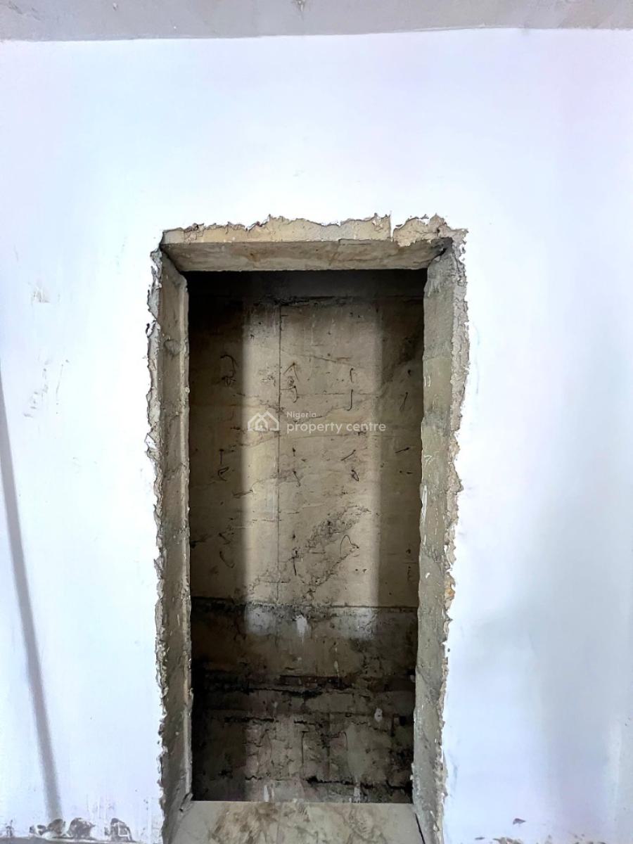 Luxury & Very Spacious 3 Bedroom Penthouse with Elevator, Gym and Pool, Lekki Phase 1, Lekki, Lagos, Flat / Apartment for Rent