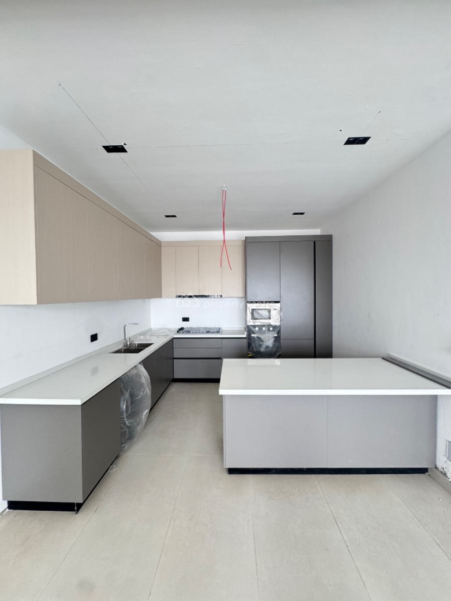 2 Bedroom Apartment, Lekki Phase 1, Lekki, Lagos, Flat / Apartment for Sale