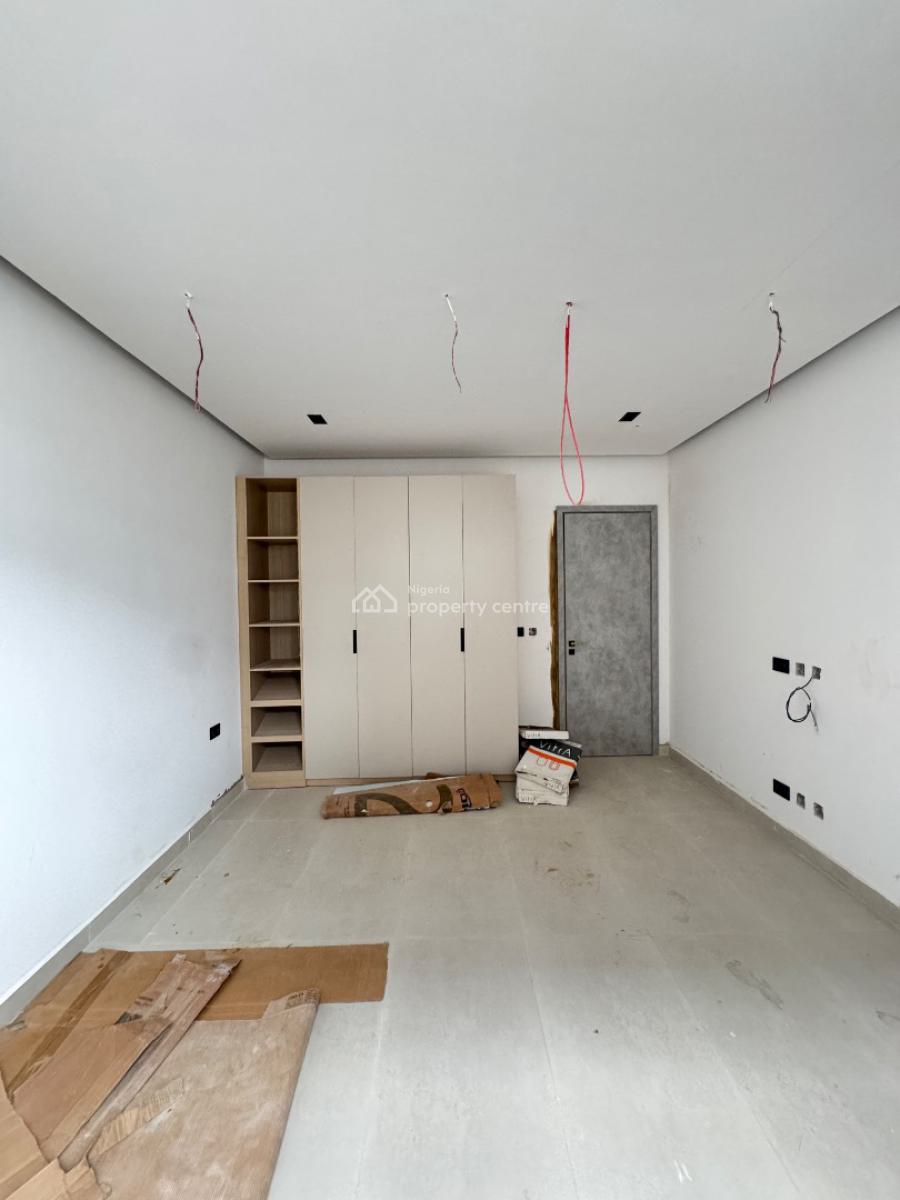 2 Bedroom Apartment, Lekki Phase 1, Lekki, Lagos, Flat / Apartment for Sale