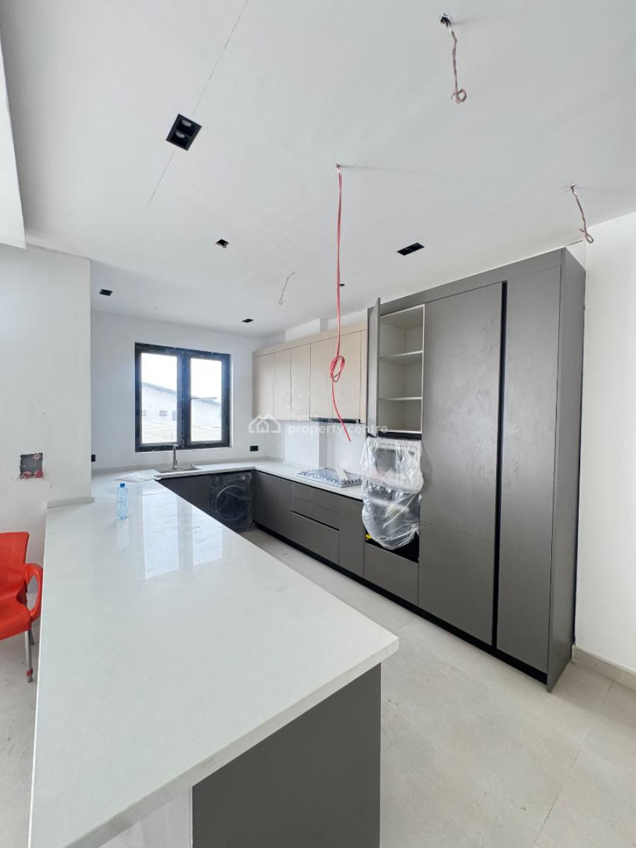 3 Bedroom Apartment, Lekki Phase 1, Lekki, Lagos, Flat / Apartment for Sale