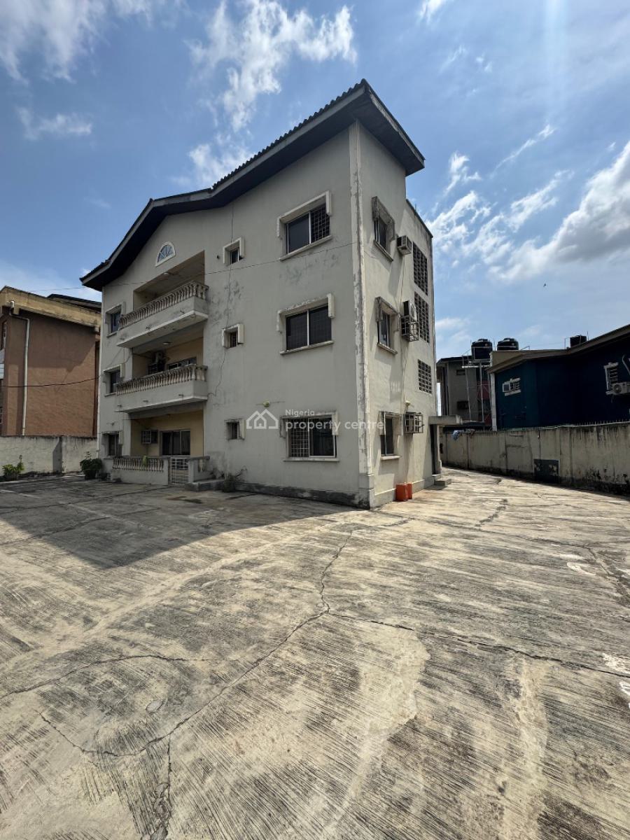 6 Units of Spacious 3 Bedroom Apartment in a Well Secured Neighborhood, Prime Real Estate Investment, Can Be Renovated Or Used As Commercial, Surulere, Lagos, Block of Flats for Sale