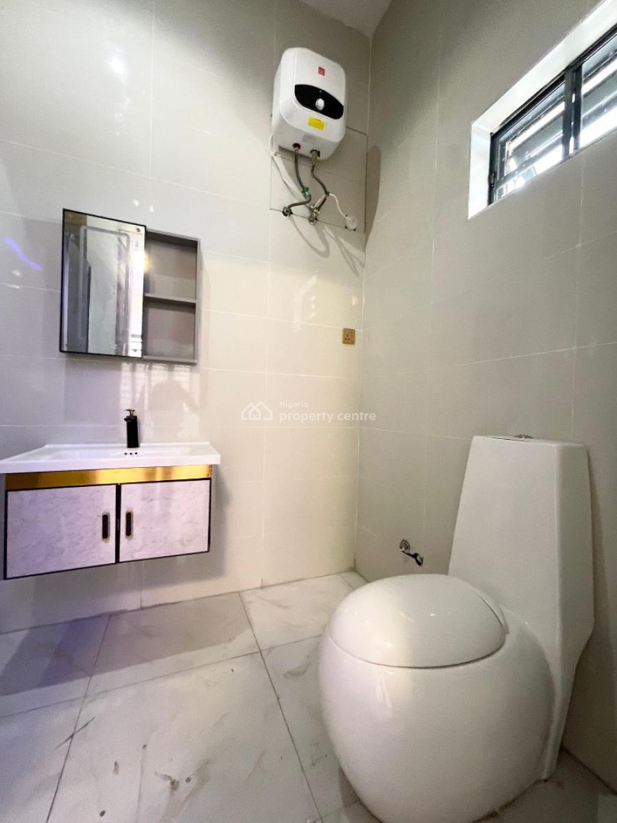 Beautiful 2bedroom Apartment., Agungi, Lekki, Lagos, Flat / Apartment for Sale