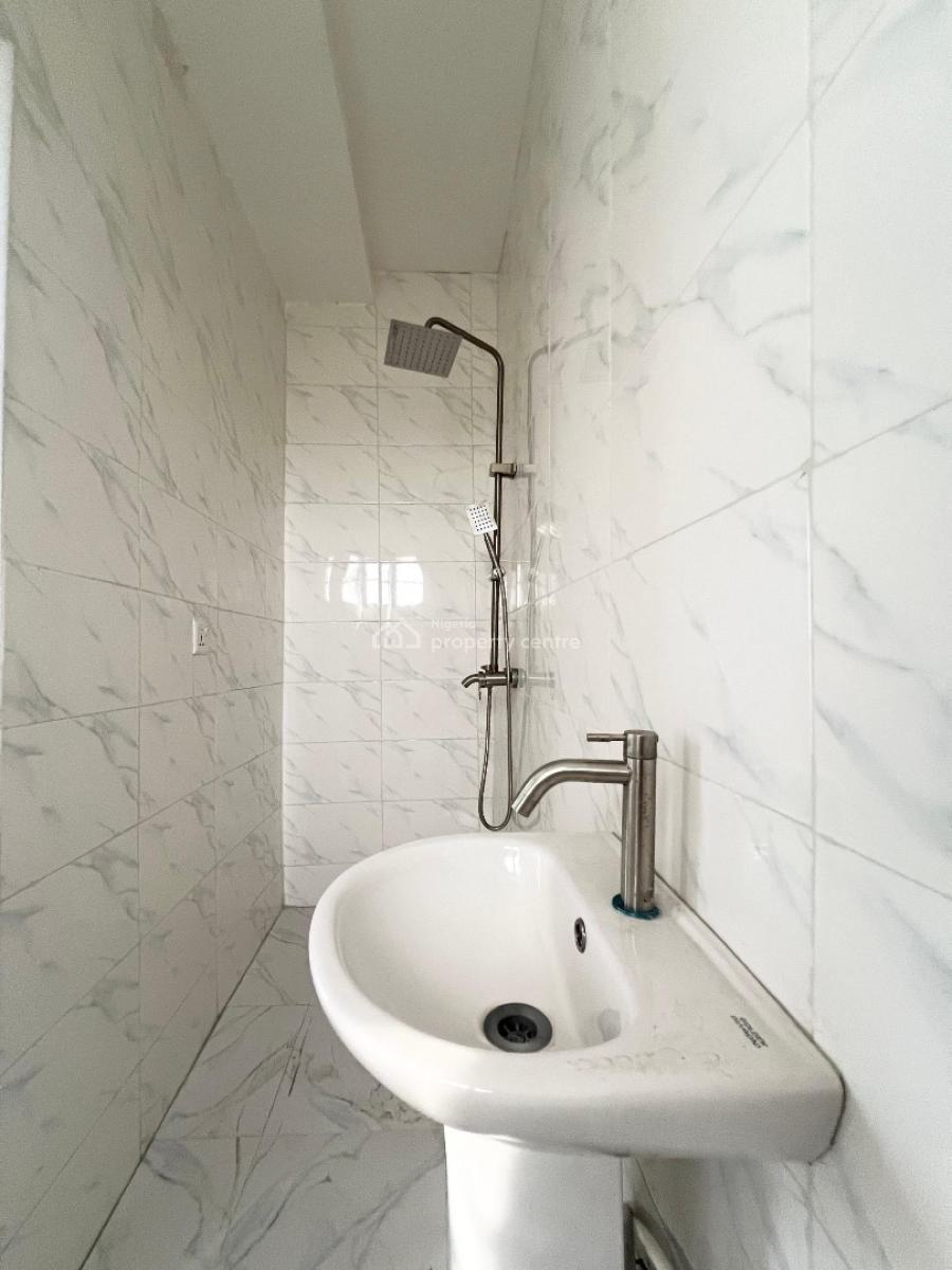 Specious 3bedroom Serviced Apartment, Lekki, Lagos, Flat / Apartment for Sale