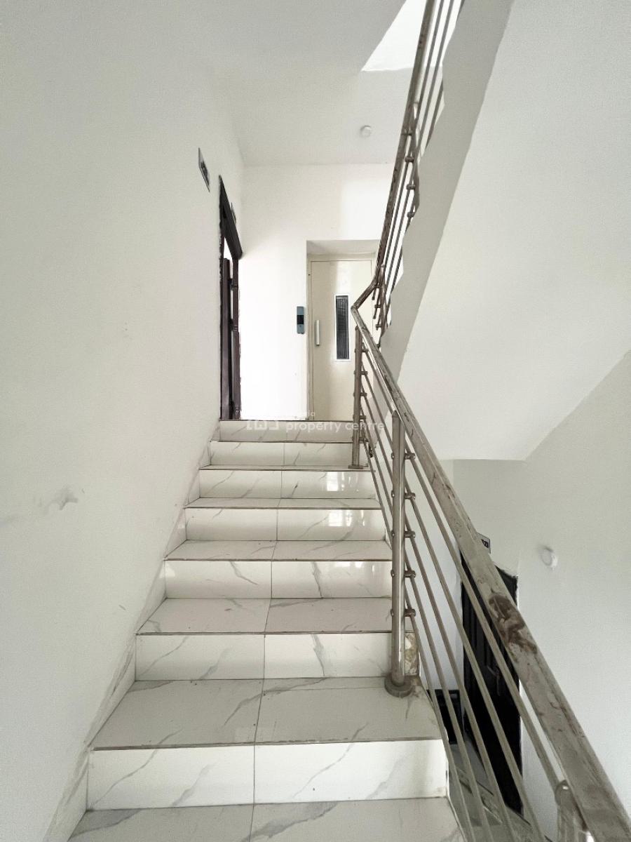 Specious 3bedroom Serviced Apartment, Lekki, Lagos, Flat / Apartment for Sale