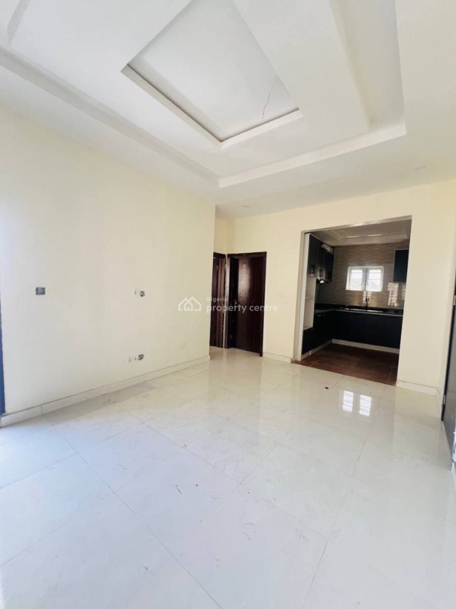 2 Bedroom Apartment, Ikota, Lekki, Lagos, Block of Flats for Sale